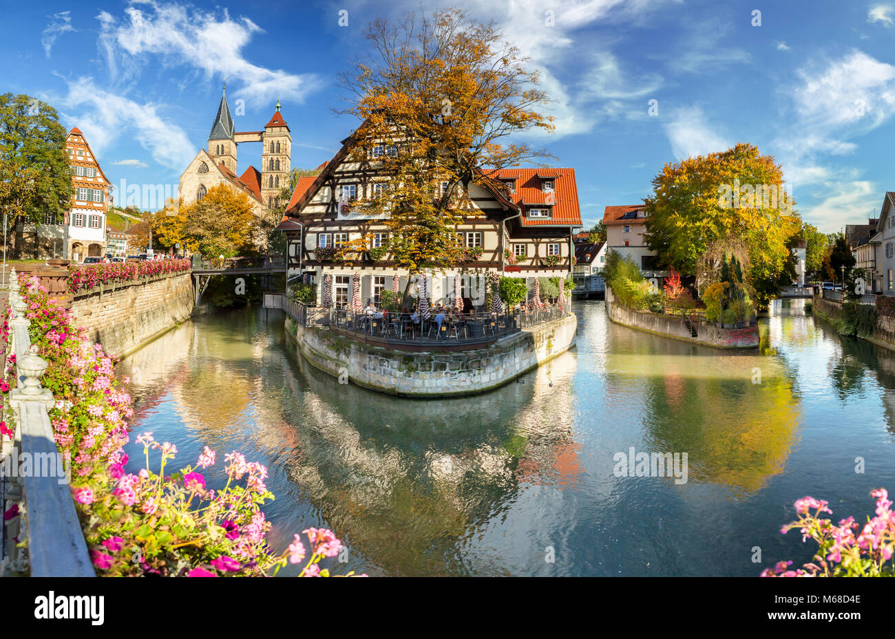Vista de Esslingen am Neckar historicmedieval ciudad en el sur de Alemania y un famoso destino turístico Foto de stock