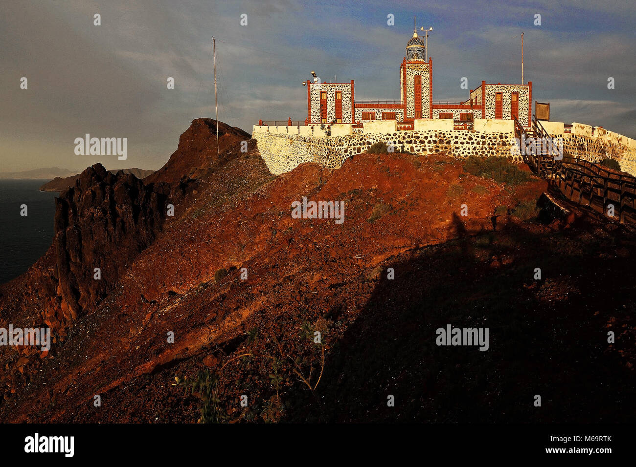 Punta la entallada fotografías e imágenes de alta resolución - Alamy