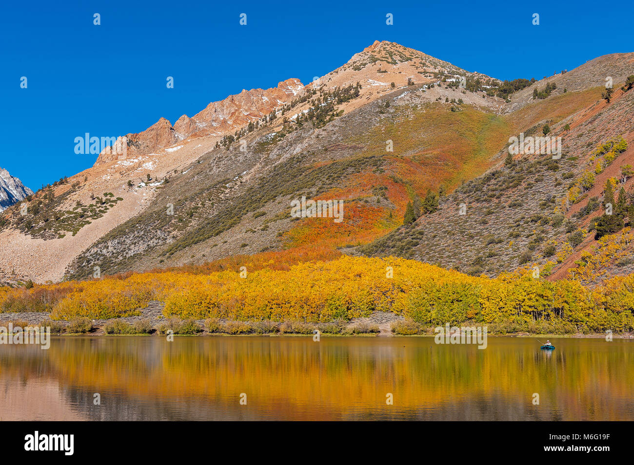 Pesca, North Lake, Obispo Creek National Recreation Area, Inyo National Forest, Sierra Oriental, California Foto de stock