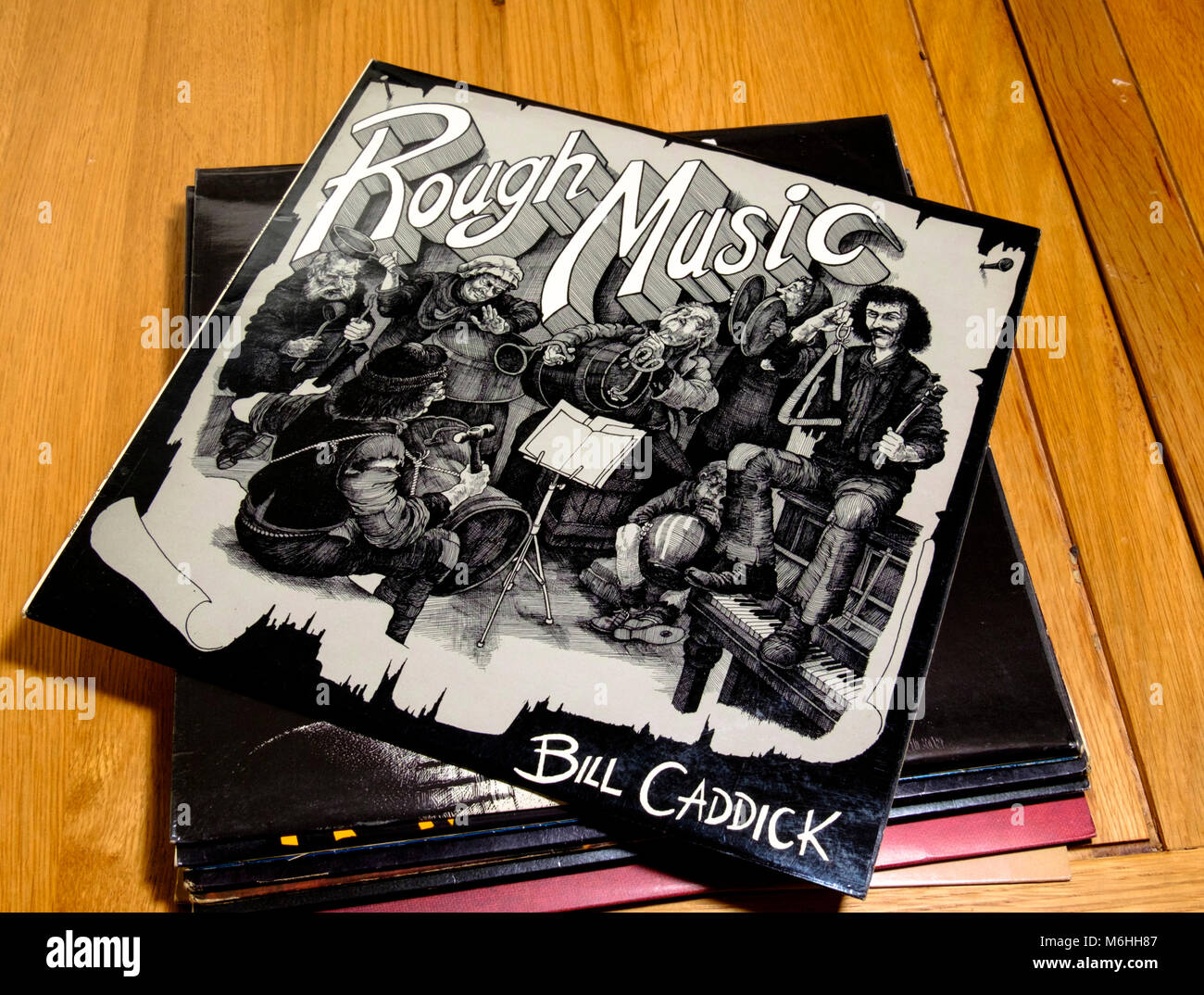 Las portadas de los álbumes antiguos, discos de vinilo de los 70's Bill  Caddick. Música áspera Fotografía de stock - Alamy