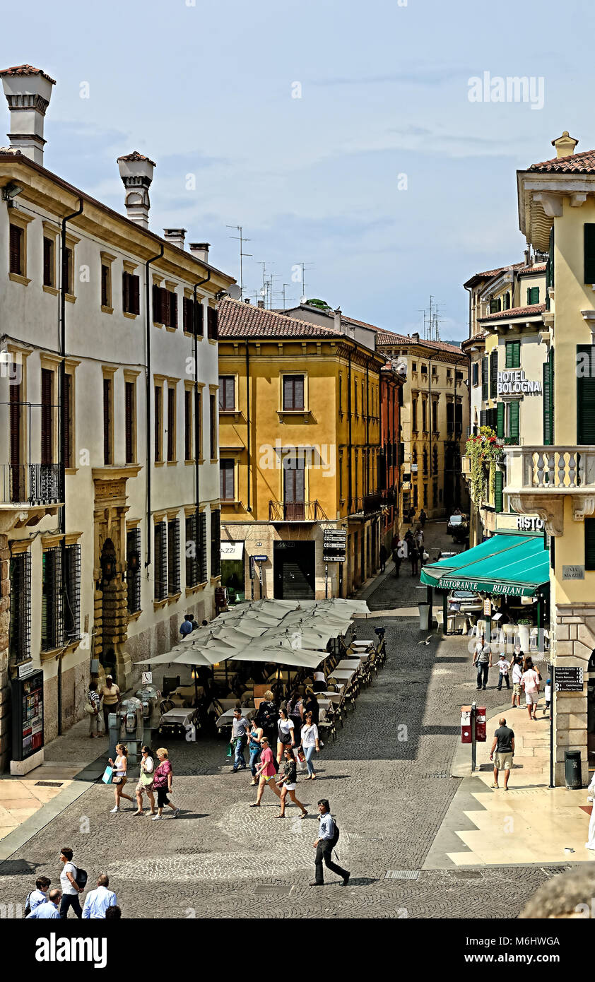 Una calle de Verona Foto de stock