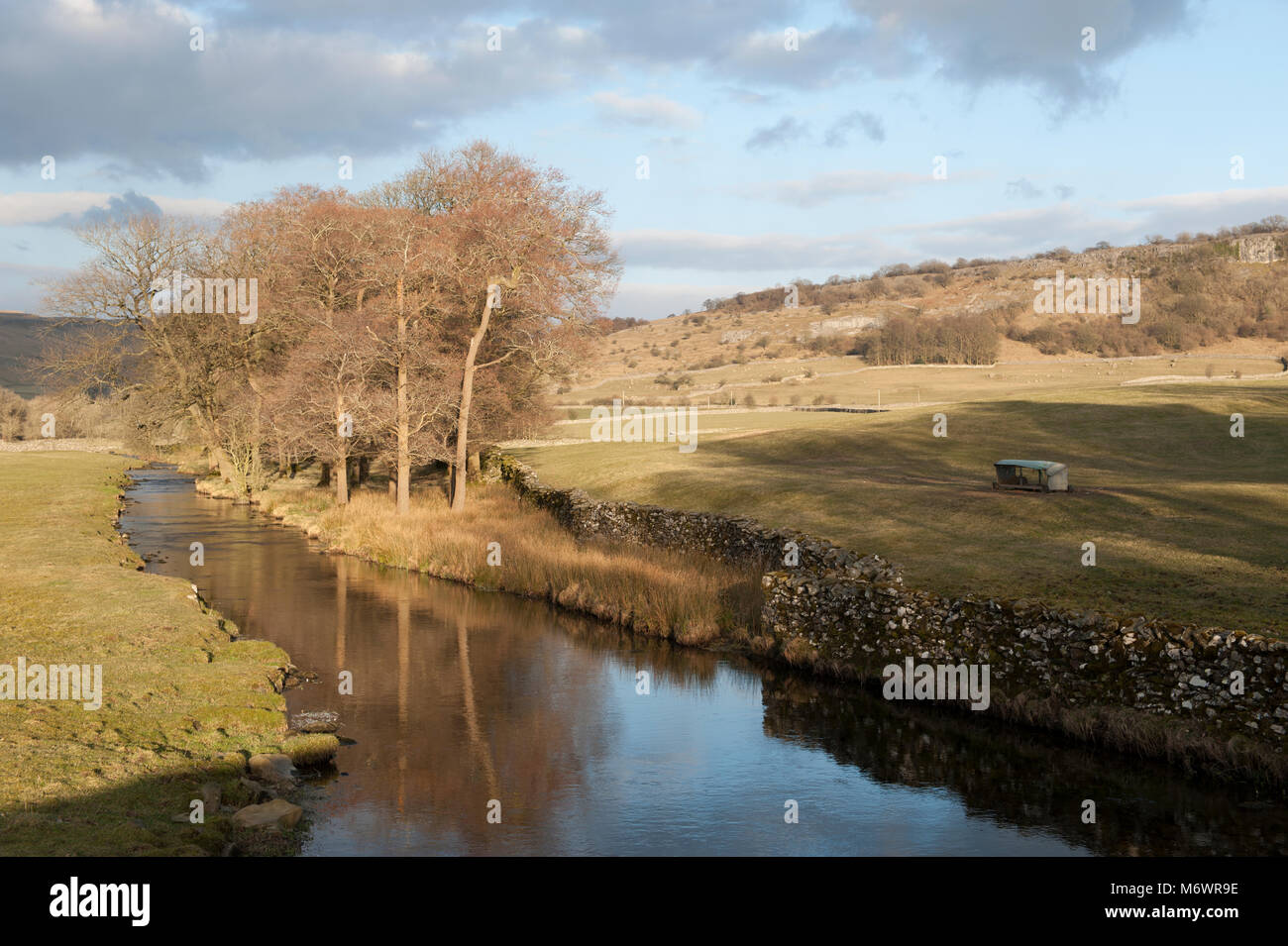 Austwick Beck en Lancashire, Inglaterra Foto de stock