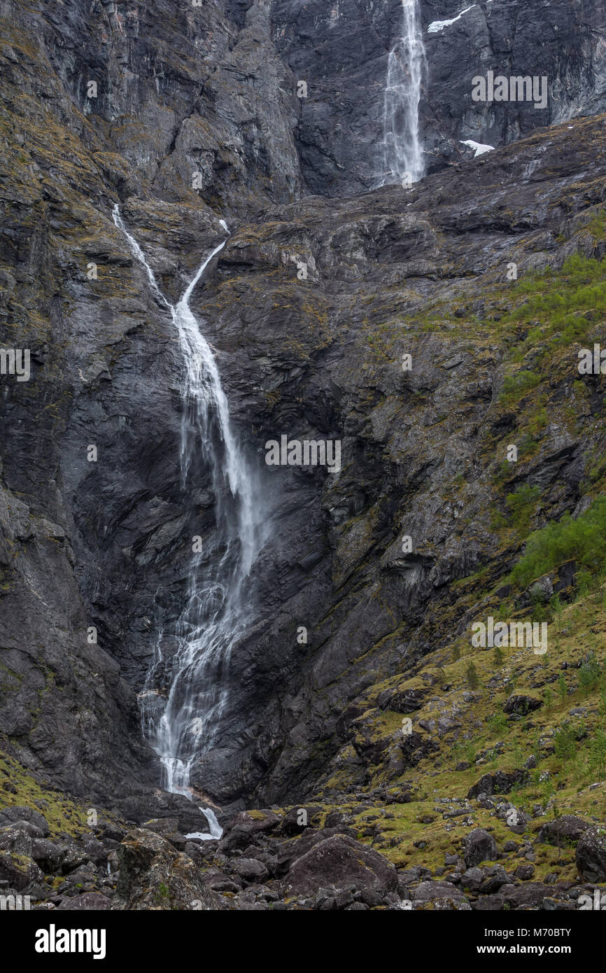 Mardalsfossen uno de la cascada más alta de Europa, el lugar es  espectacular Fotografía de stock - Alamy