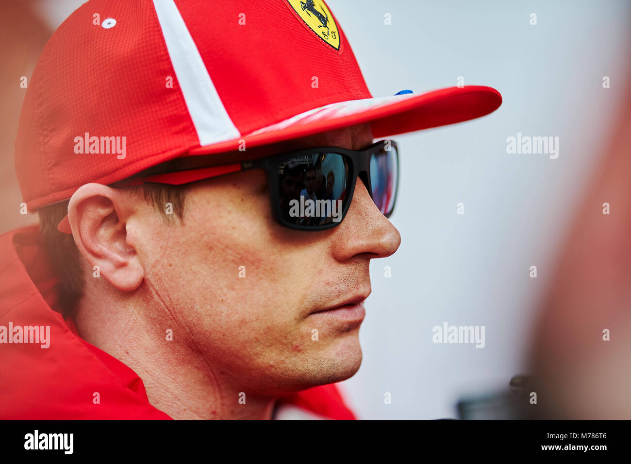 Barcelona, España. 9 Mar, 2018. Kimi Raikkonen del equipo Ferrari, ofrece una conferencia de prensa después de hacer el mejor tiempo de vuelta durante la temporada anterior, pruebas de Fórmula Uno. Crédito: Pablo Guillen/Alamy Live News Foto de stock