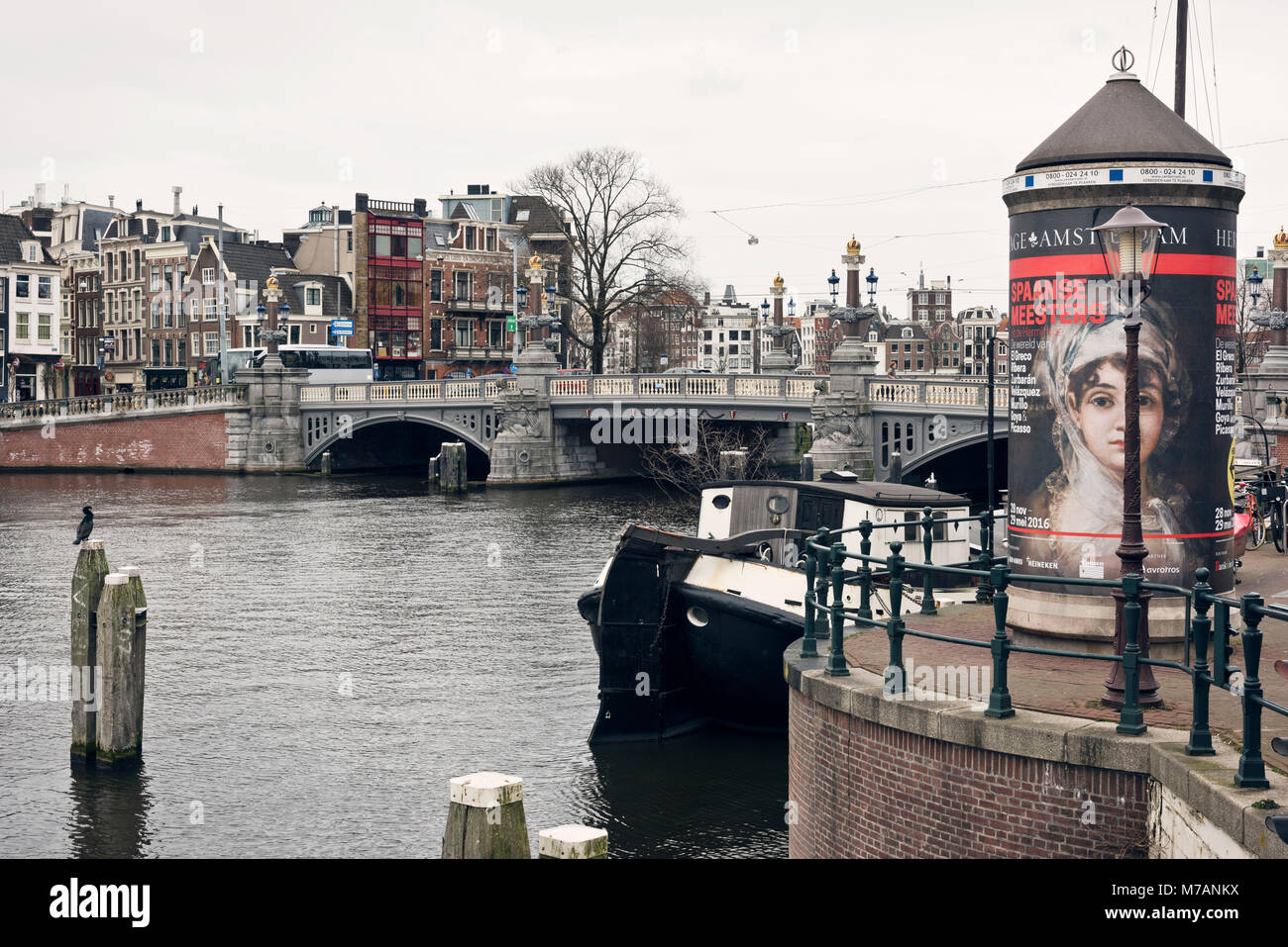 La atmósfera con vistas a la ciudad de Ámsterdam en los Países Bajos Foto de stock