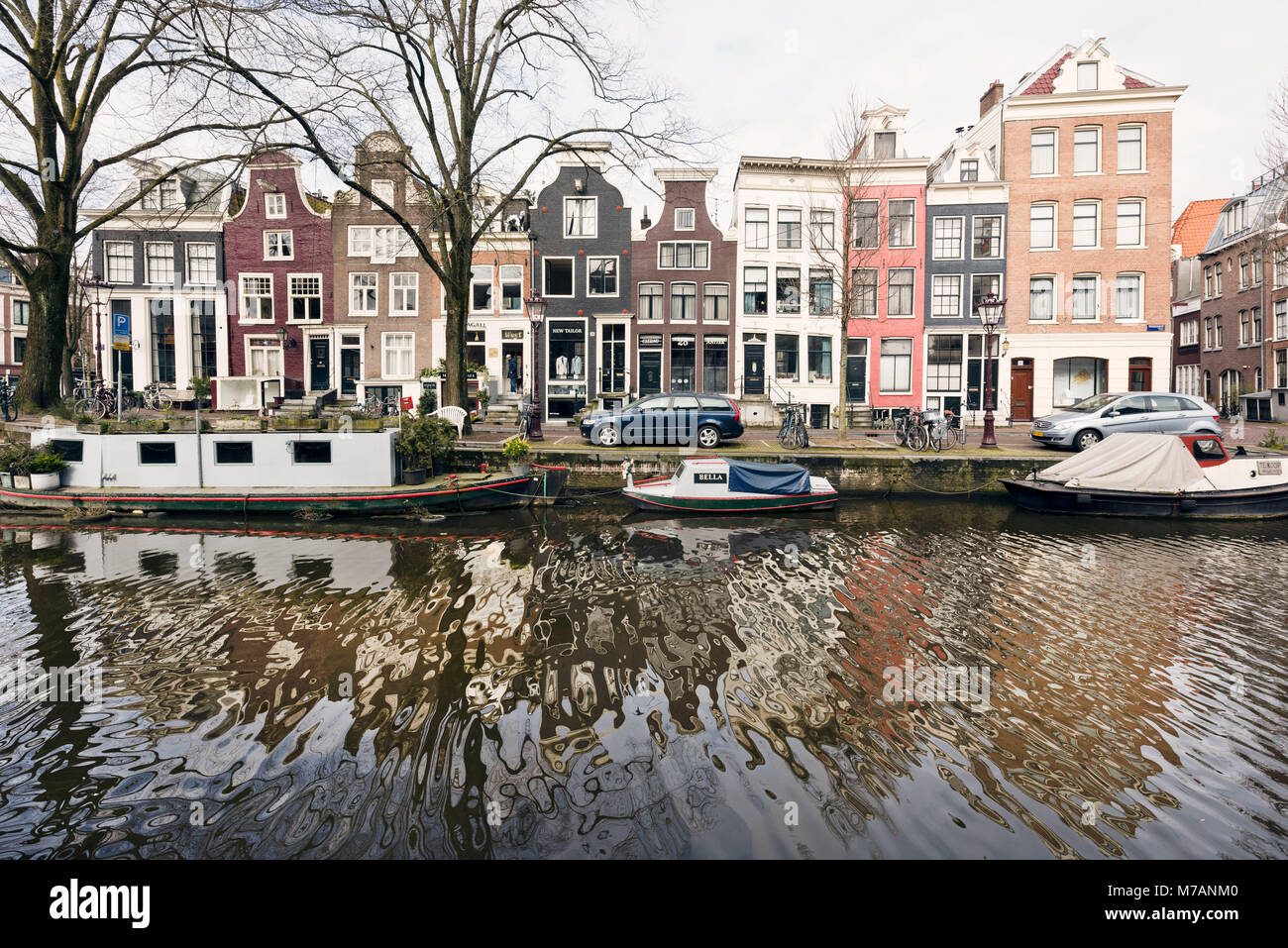 La atmósfera con vistas a la ciudad de Ámsterdam en los Países Bajos Foto de stock