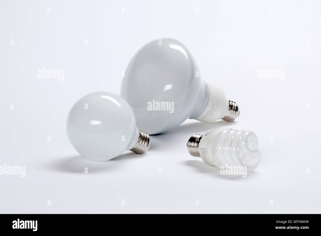 Las bombillas fluorescentes compactas de bajo consumo. Foto de stock