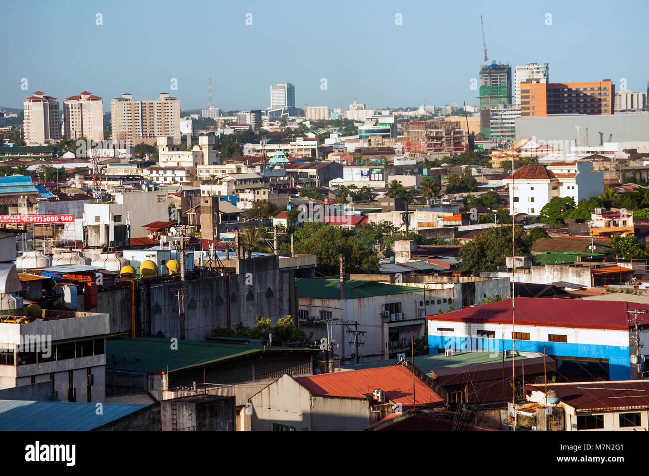 Vista aérea de la ciudad de Cebu, mirando al noreste, Filipinas Foto de stock