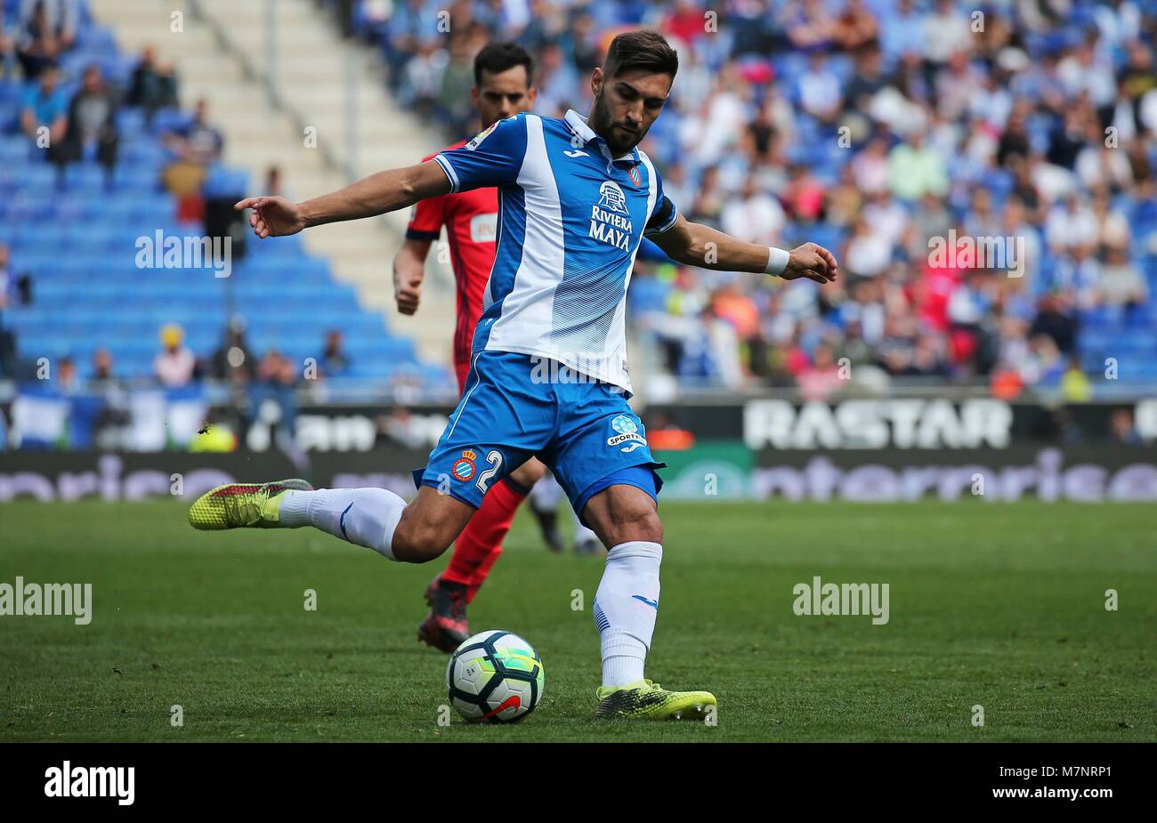 España - 11 de marzo: Navarro durante el partido entre el RCD Espanyol vs Sociedad, por la Ronda 28 de la Liga de Santander, jugado en el estadio RCD Espanyol