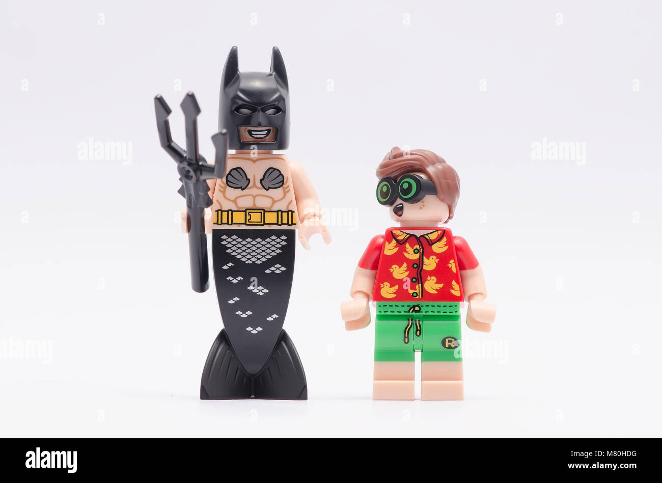Lego Batman y Robin playa Sirena mini figura de LEGO Batman serie 2 2018.  aislado sobre fondo blanco Fotografía de stock - Alamy