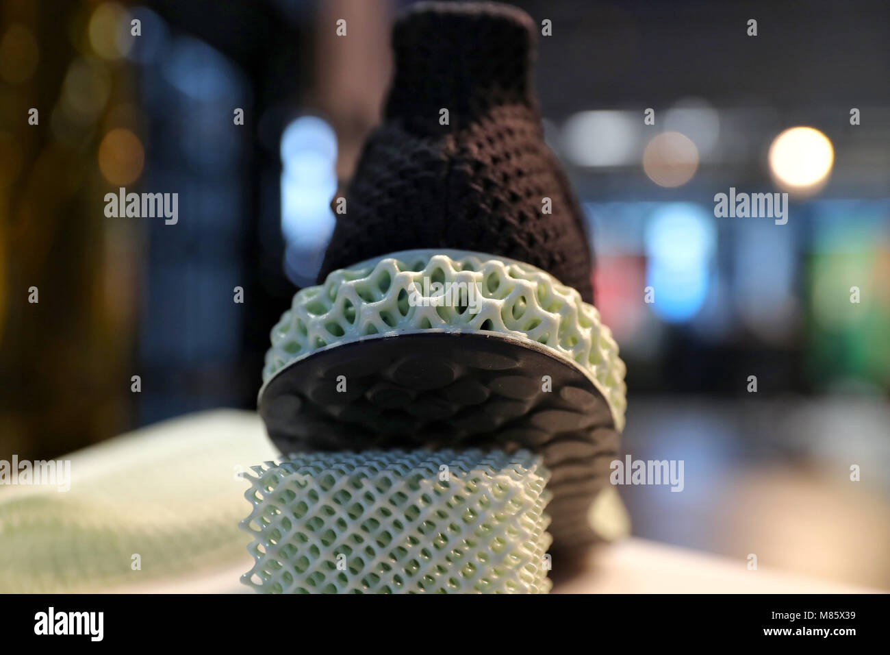 Adidas logo on sole of shoe fotografías e imágenes de alta resolución -  Alamy