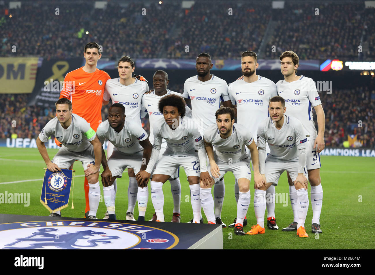 Barcelona Espana 14 Mar 2018 Los Jugadores Del Chelsea Fc Posan Para Una Foto De Equipo Antes De La Final De La Uefa Champions League Ronda De 16 La Segunda Manga Del