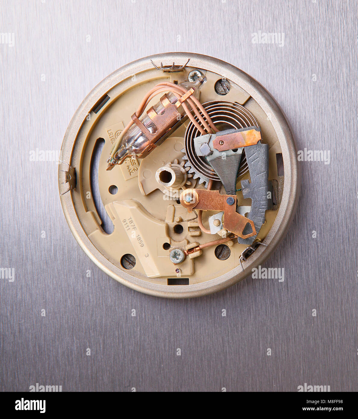 Interior de un termostato bimetálico mercurio Fotografía de stock Alamy