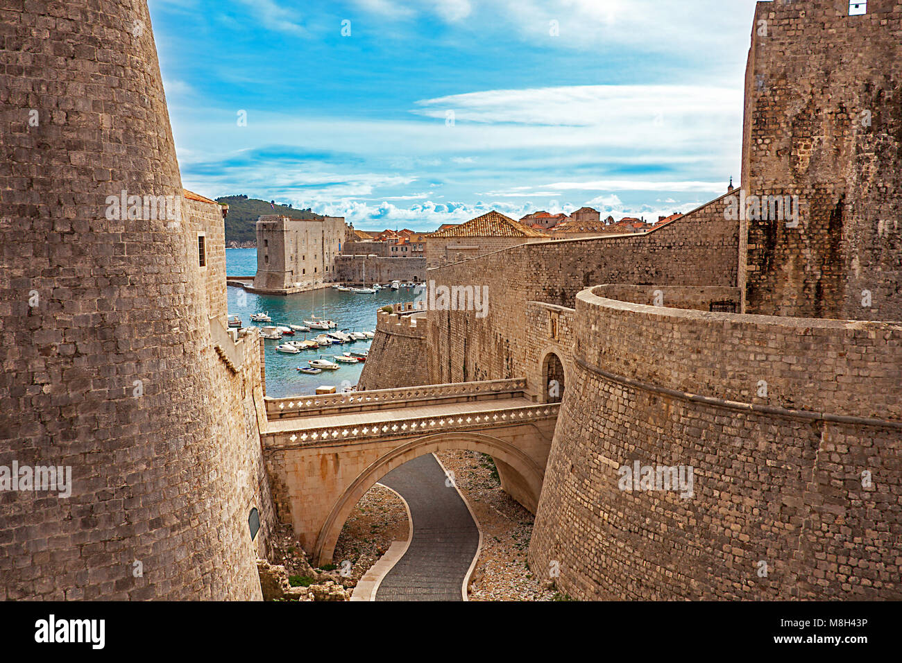 Casco Antiguo y del puerto de Dubrovnik Croacia Foto de stock