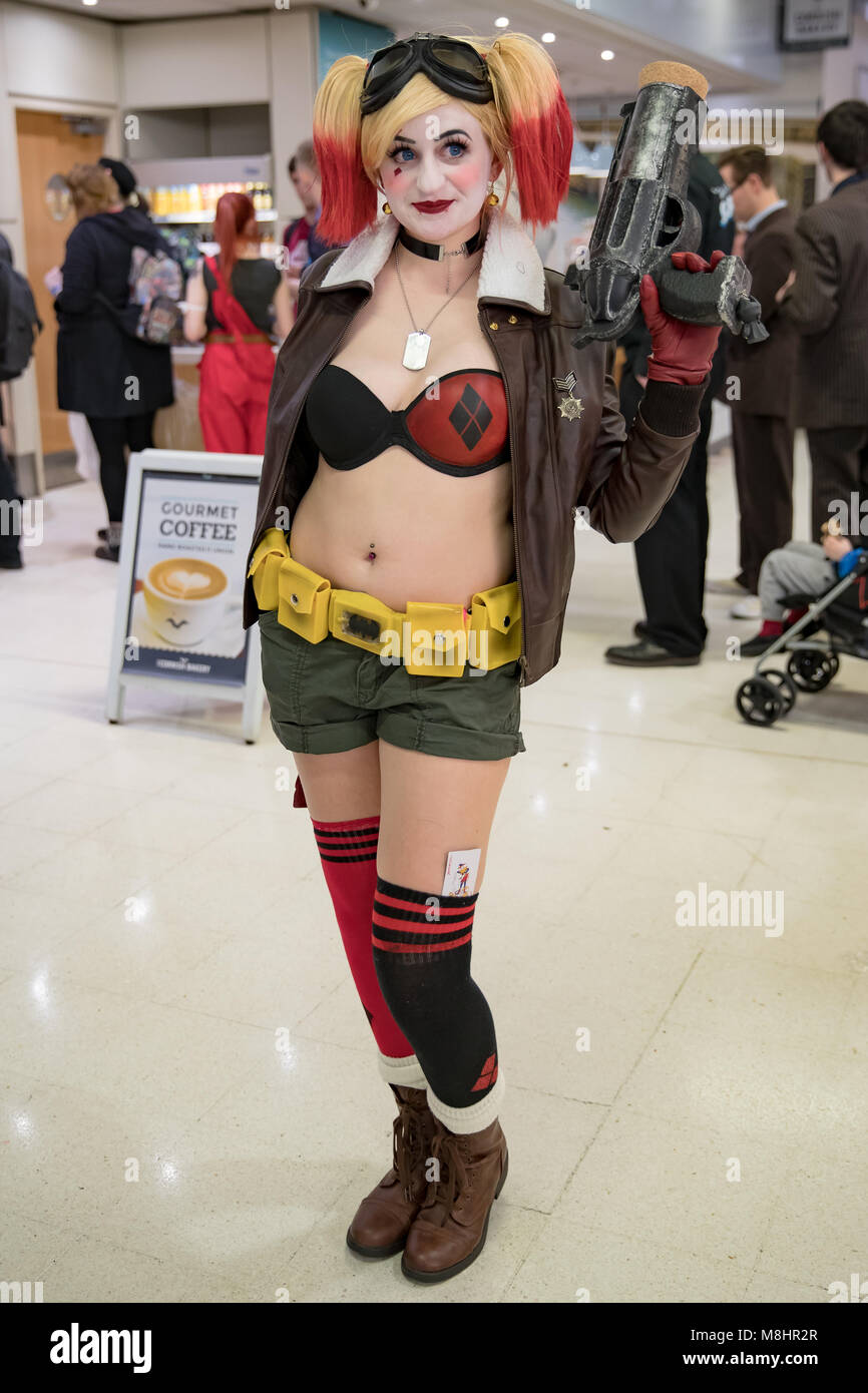 Birmingham, Inglaterra. 17 de marzo de 2018, diversas personas de cosplay en Birmingham MCM Comic Con celebrada en NEC Arena en marzo 17th, 2018,Birmingham. Inglaterra.© Jason Richardson / Alamy Live News Foto de stock