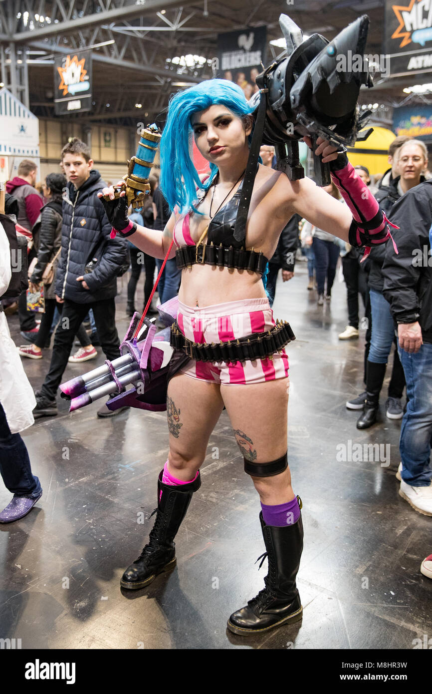 Birmingham, Inglaterra. 17 de marzo de 2018, diversas personas de cosplay en Birmingham MCM Comic Con celebrada en NEC Arena en marzo 17th, 2018,Birmingham. Inglaterra.© Jason Richardson / Alamy Live News Foto de stock