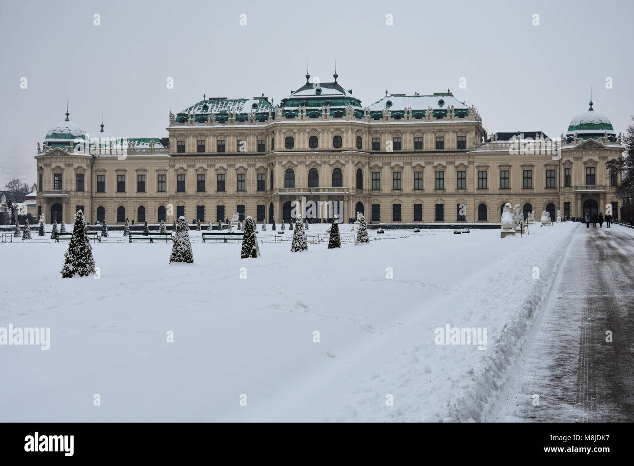 Fértil respirar Sensible Viena, Austria. El 2 de febrero de 2017. Vista de la parte superior del  Palacio de Belvedere en un día nevado de invierno Fotografía de stock -  Alamy