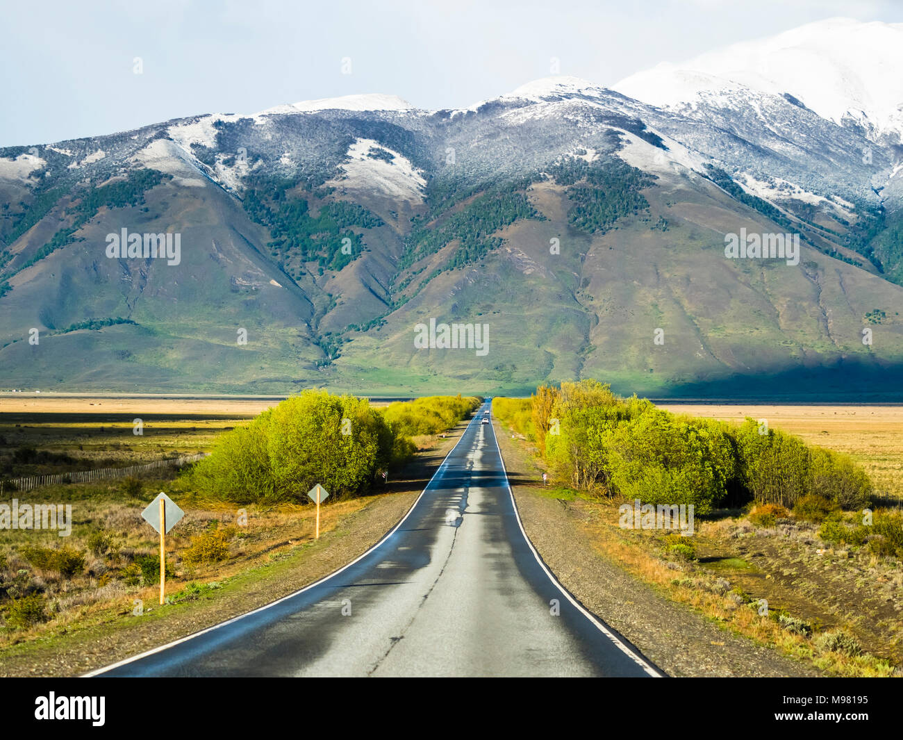 Argentina, Patagonia, El Calafate, Provincia de Santa Cruz, cerca de la carretera Lago-Argentino Foto de stock