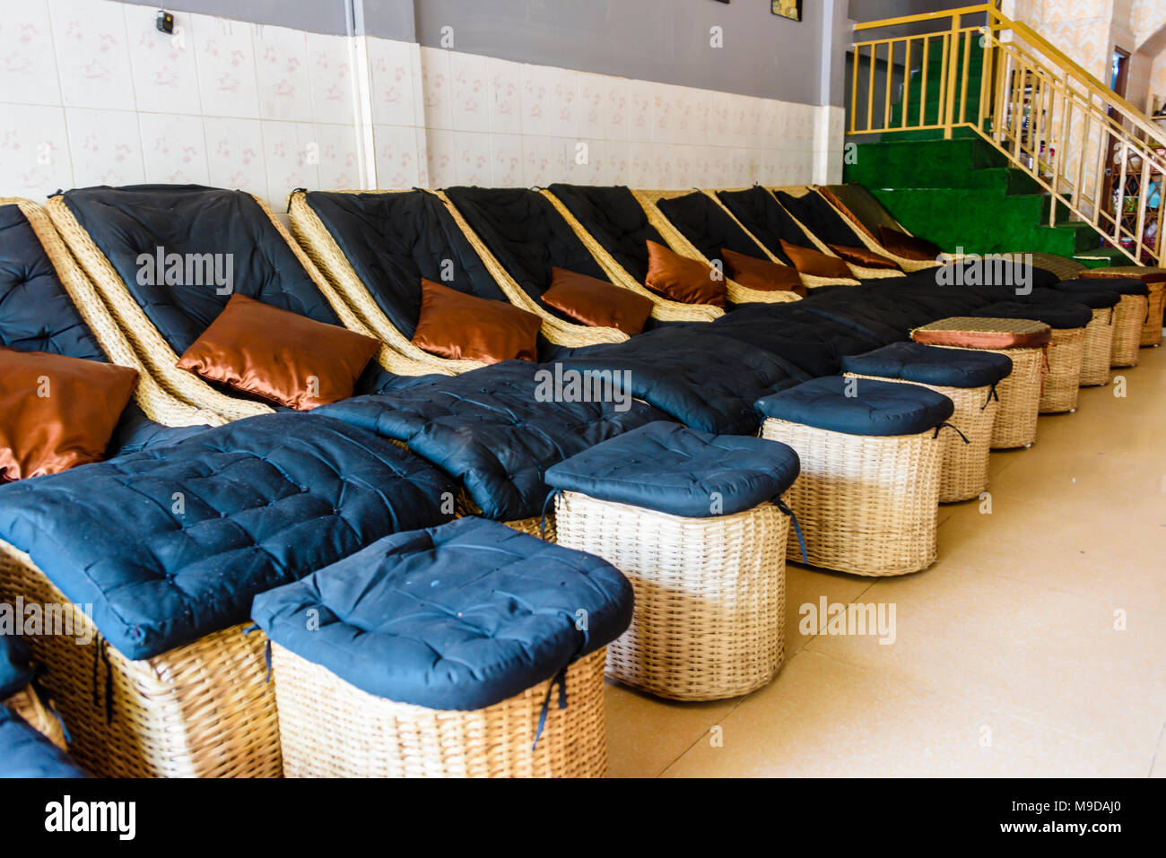 Sillas y sillones reclinables fotografías e imágenes de alta resolución -  Alamy