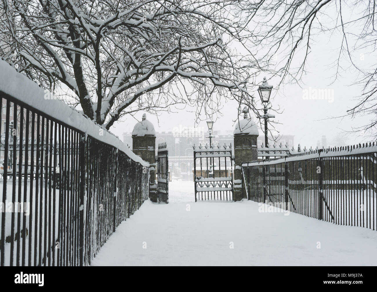 Norwich en invierno cubierto de nieve Foto de stock