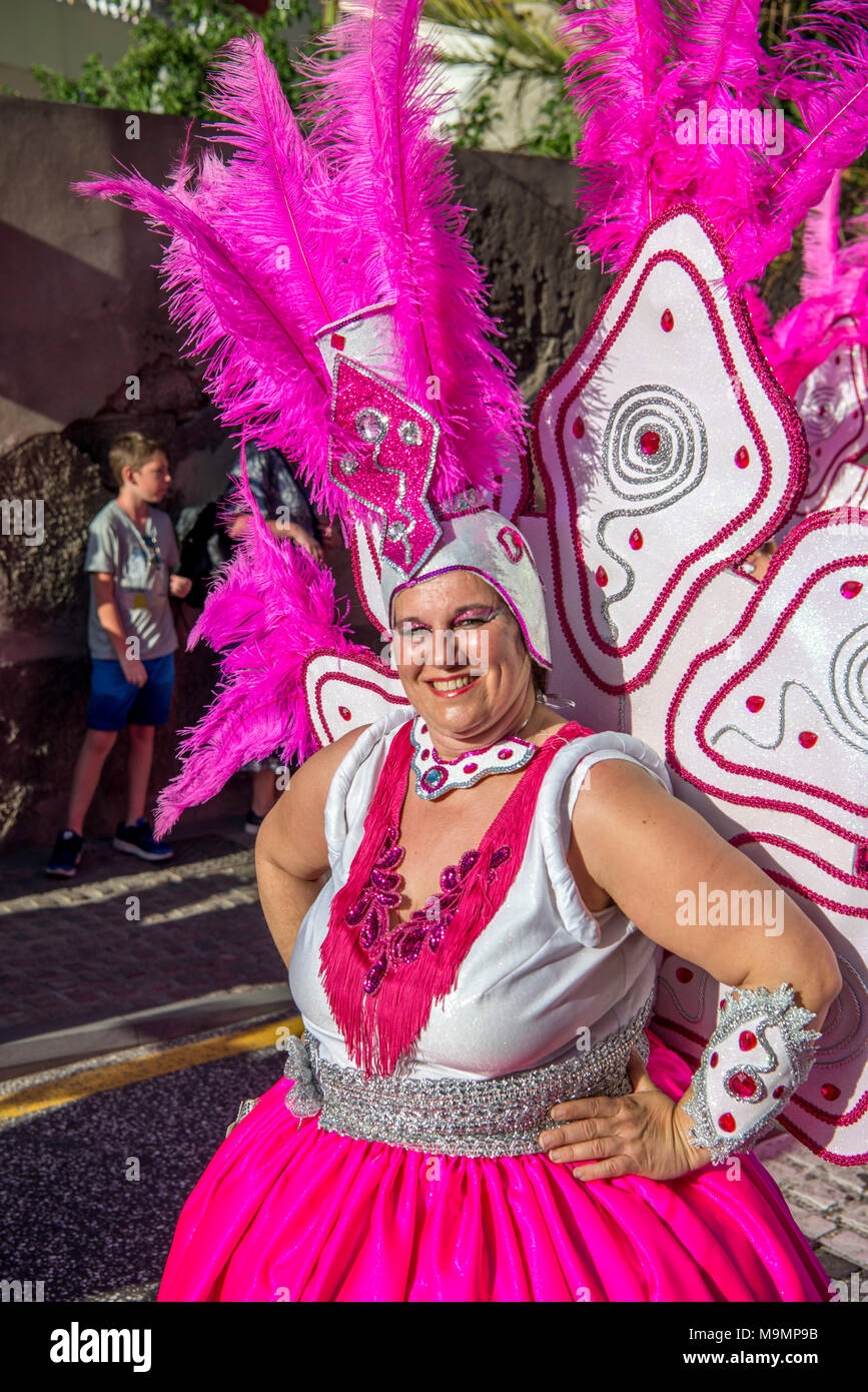 Woman dressed in costume for carnival fotografías e imágenes de alta  resolución - Alamy
