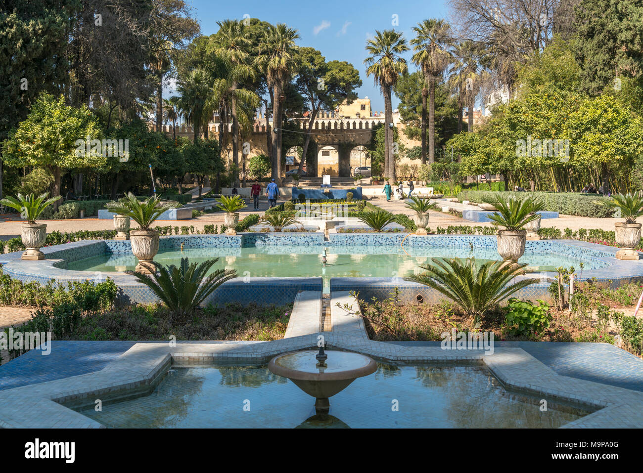 Jardin Jnan Sbil Jardín, Bou Jeloud Jardines, Fez, Marruecos Foto de stock