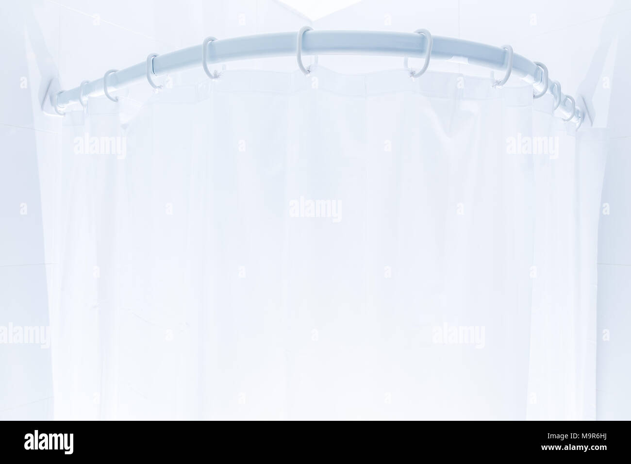 Cortina de ducha blanca fotografías e imágenes de alta resolución - Alamy
