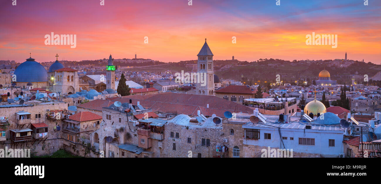 Jerusalén. Imagen de paisaje panorámico de la ciudad vieja de Jerusalén, Israel al amanecer. Foto de stock