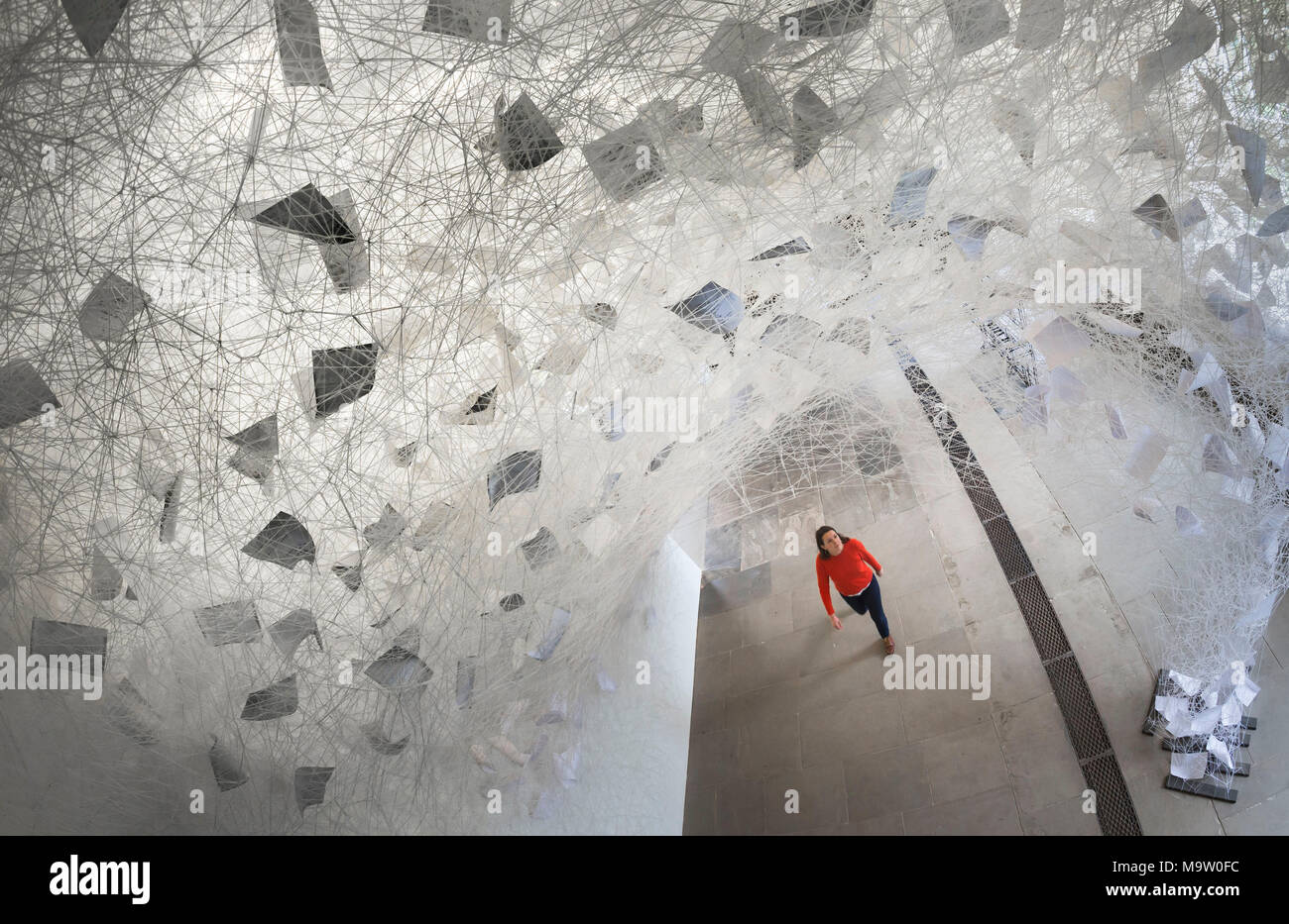 Chiharu Shiota Sculpture Imágenes De Stock Chiharu Shiota