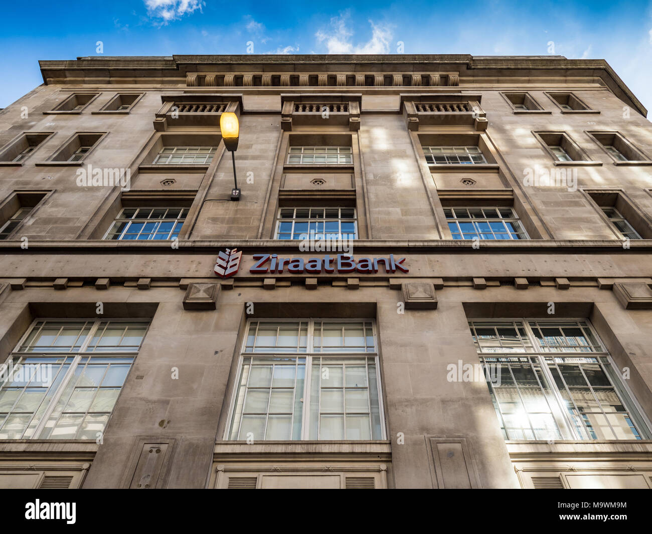 Ziraat oficinas bancarias en la ciudad de Londres, el London's Square Mile Distrito Financiero Foto de stock