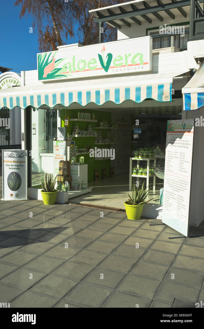 Dh tiendas PUERTO DEL CARMEN LANZAROTE Aloe vera shop Fotografía de stock -  Alamy