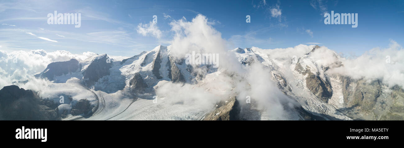Vista aérea de la panorámica y Diavolezza Pers glaciares, St.Moritz, cantón de Los Grisones, Engadin, Suiza Foto de stock
