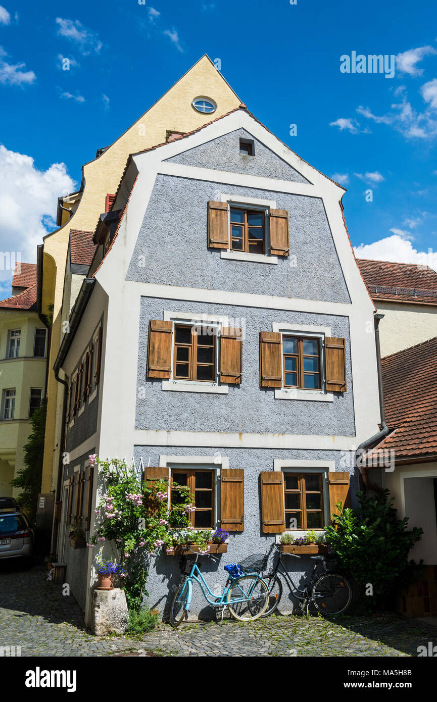 Casas patricias, Stadtamhof medieval, el barrio viejo en el patrimonio mundial de la Unesco la vista, Ratisbona, Baviera, Alemania Foto de stock