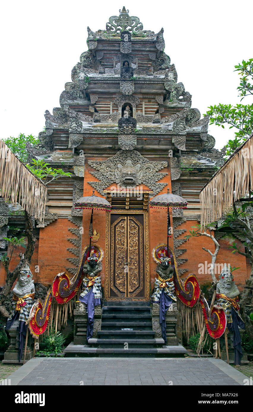 Detalles del palacio de Ubud en Bali Island Foto de stock