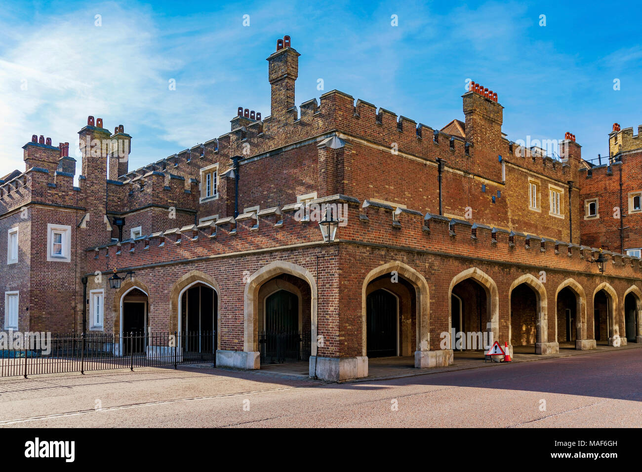 St James's Palace arquitectura histórica en Londres Foto de stock