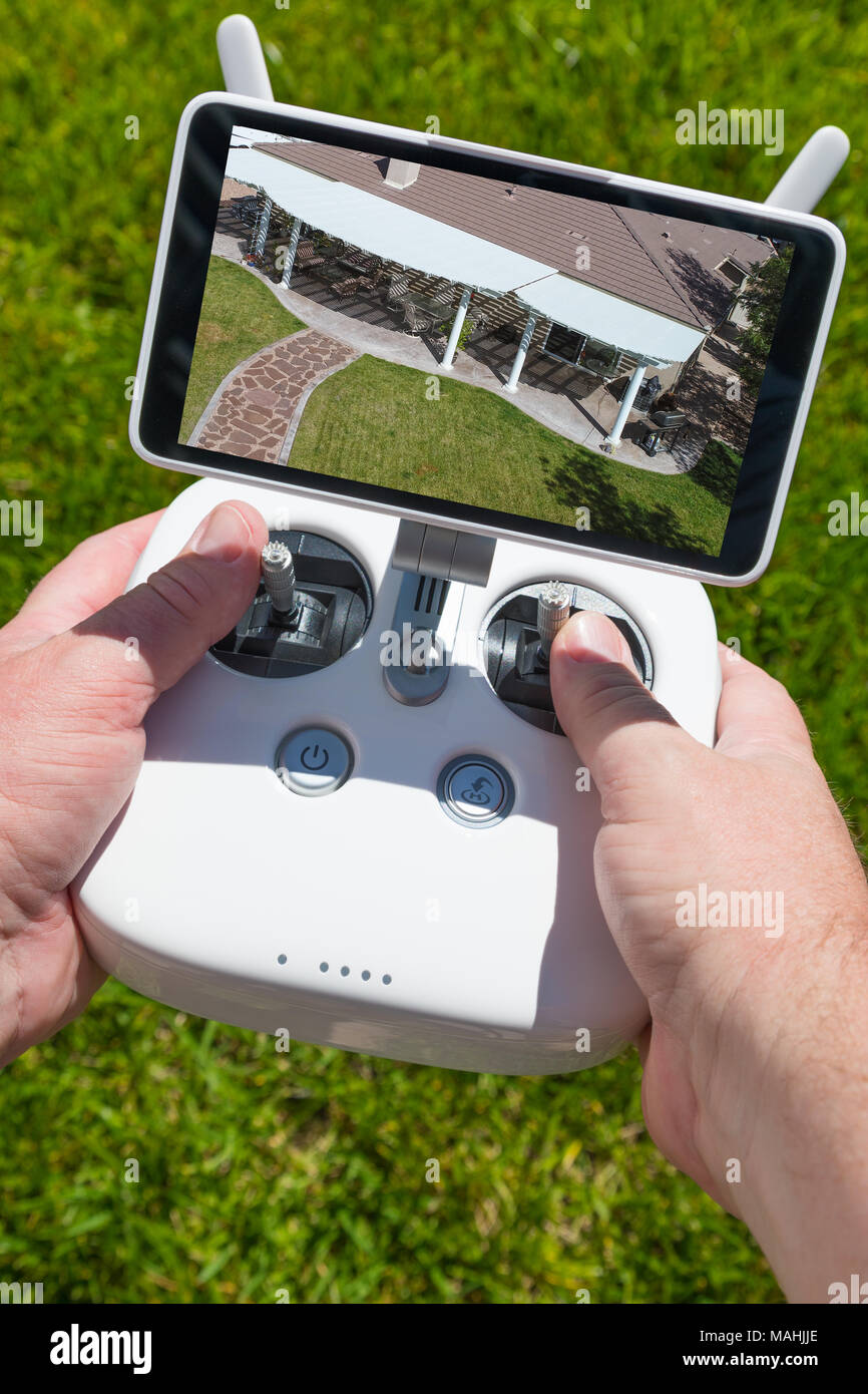Drone controller fotografías e imágenes de alta resolución - Página 6 -  Alamy
