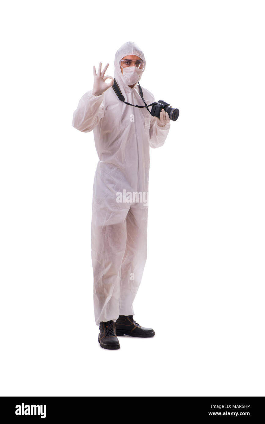 Especialista forense en traje protector tomando fotos en blanco Fotografía de - Alamy