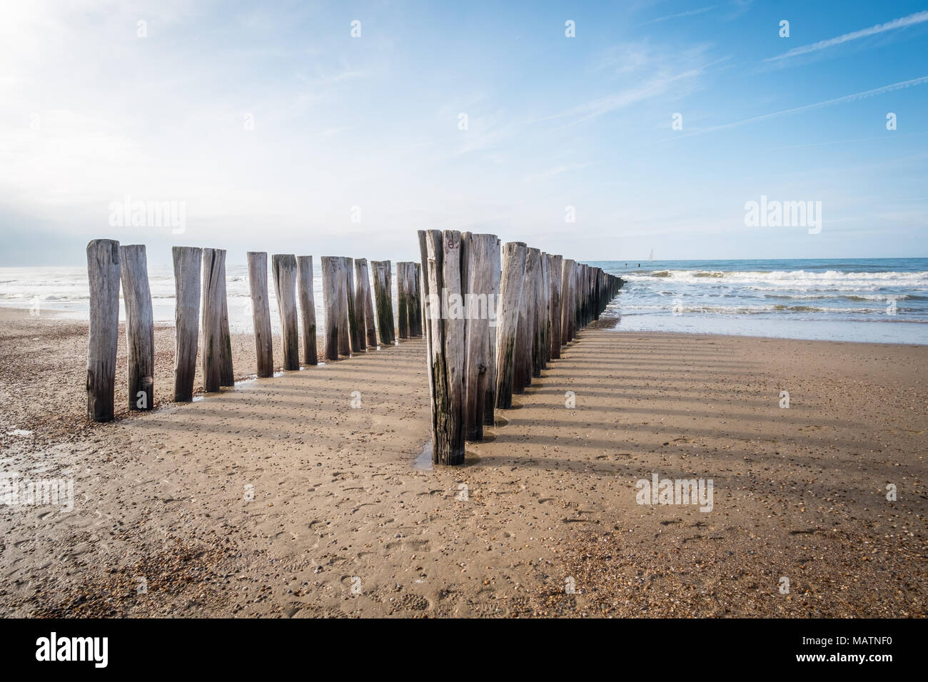 La playa de Domburg, los Países Bajos, en un día soleado. Foto de stock