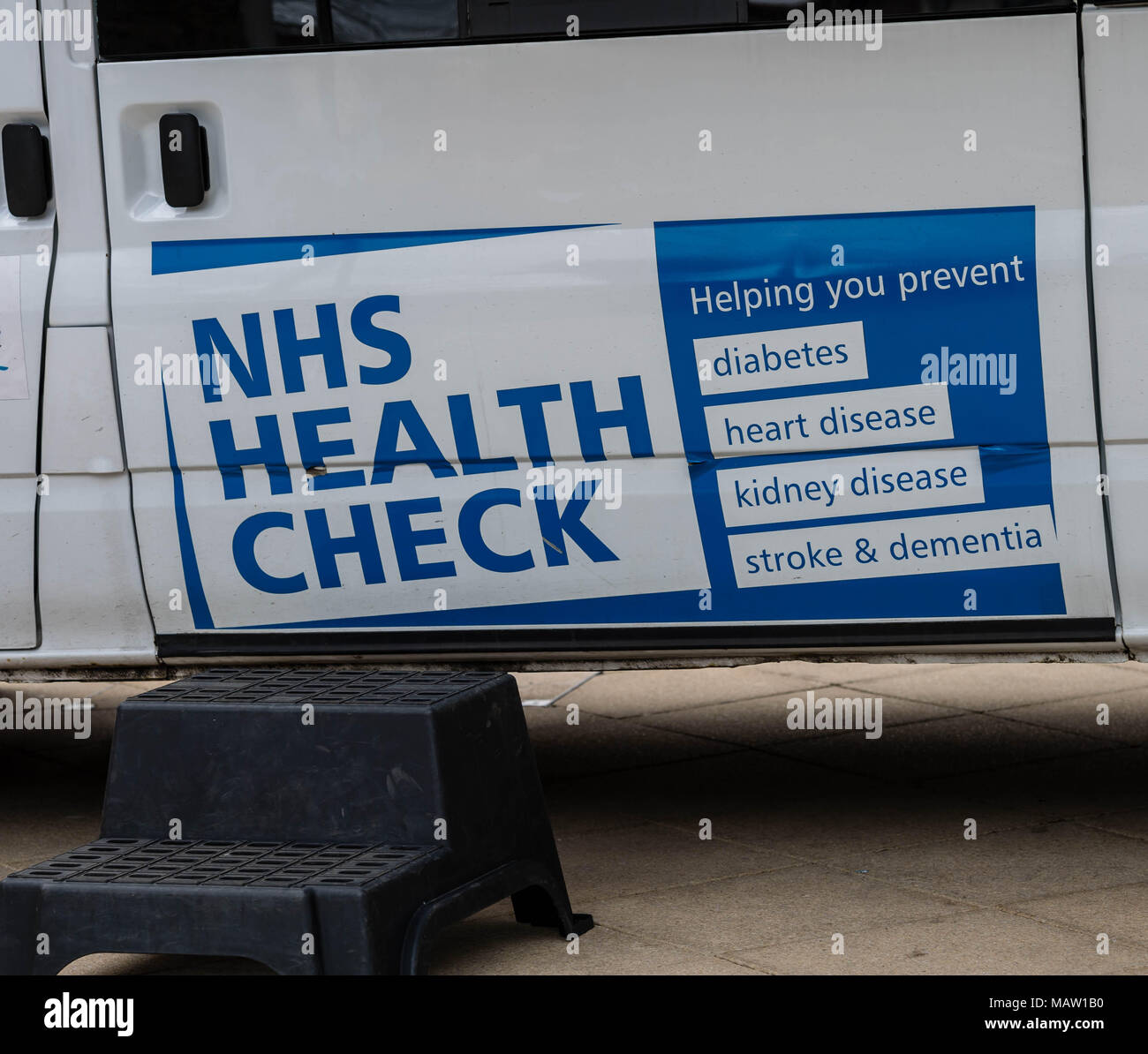 Anglian empresa comunitaria (ACE) Salud y bienestar NHS Health Check van en Brentwood, Essex Foto de stock