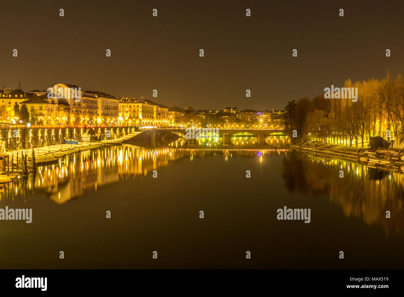 Puente, panorámica de Turín Foto de stock