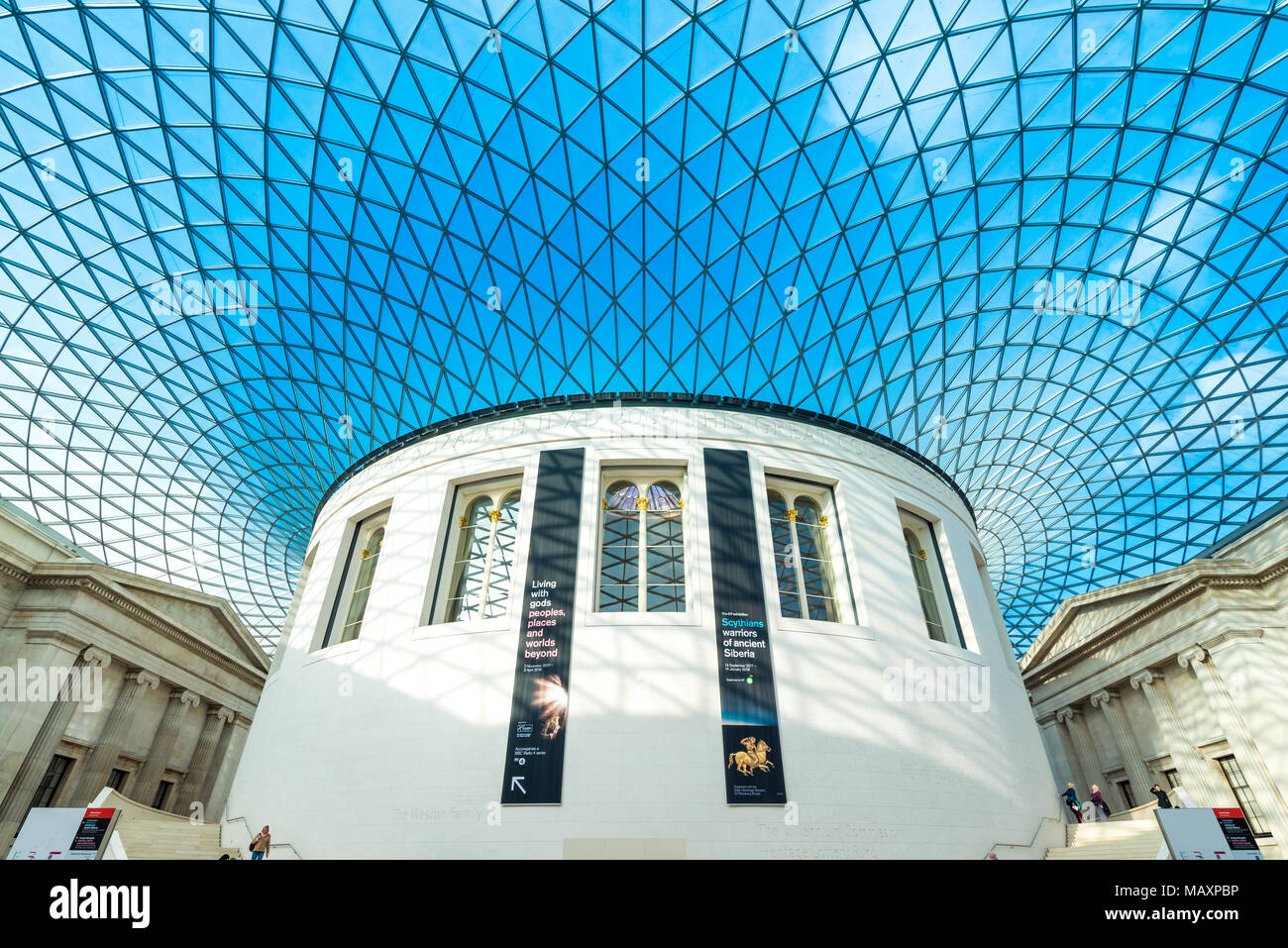 El gran patio del Museo Británico, Londres, Reino Unido. Foto de stock
