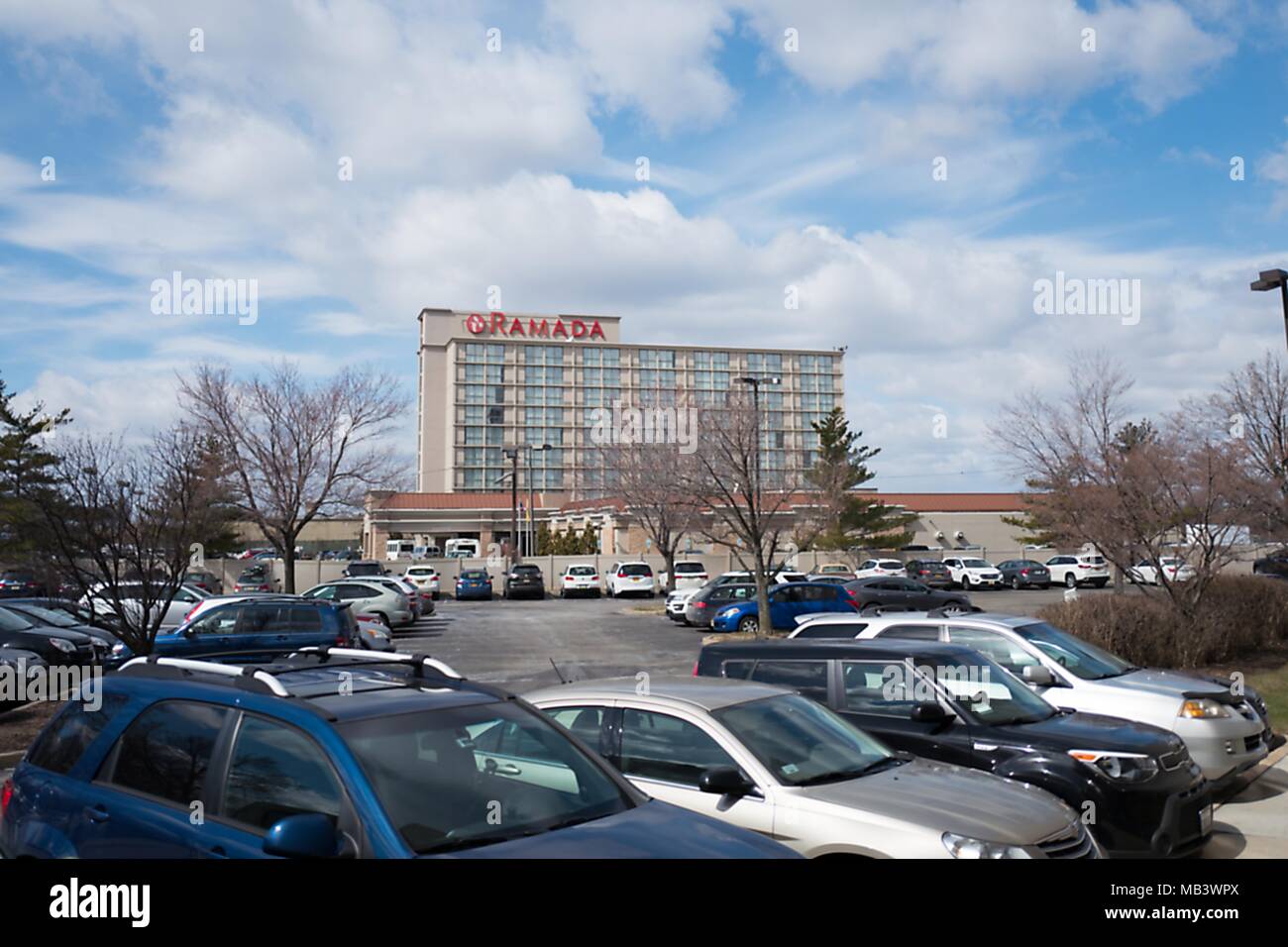 Ramada hotel en Newark, Nueva Jersey, en un día soleado, parte del Wyndham  Hotel group en todo el mundo, 16 de marzo de 2018 Fotografía de stock -  Alamy