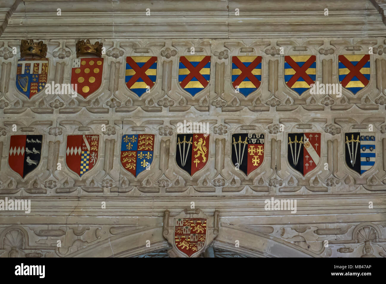 Inglaterra, Hampshire, Bramshill casa, interiores, escudos de armas Foto de stock