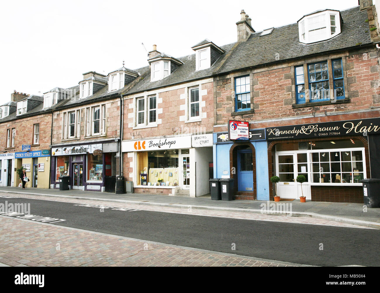 Línea de tiendas, Inverness, Escocia Foto de stock