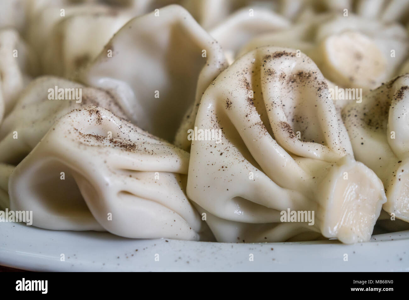 Khinkali - comida tradicional georgiana. Libro de recetas de todo el mundo  rústico artesanal Fotografía de stock - Alamy