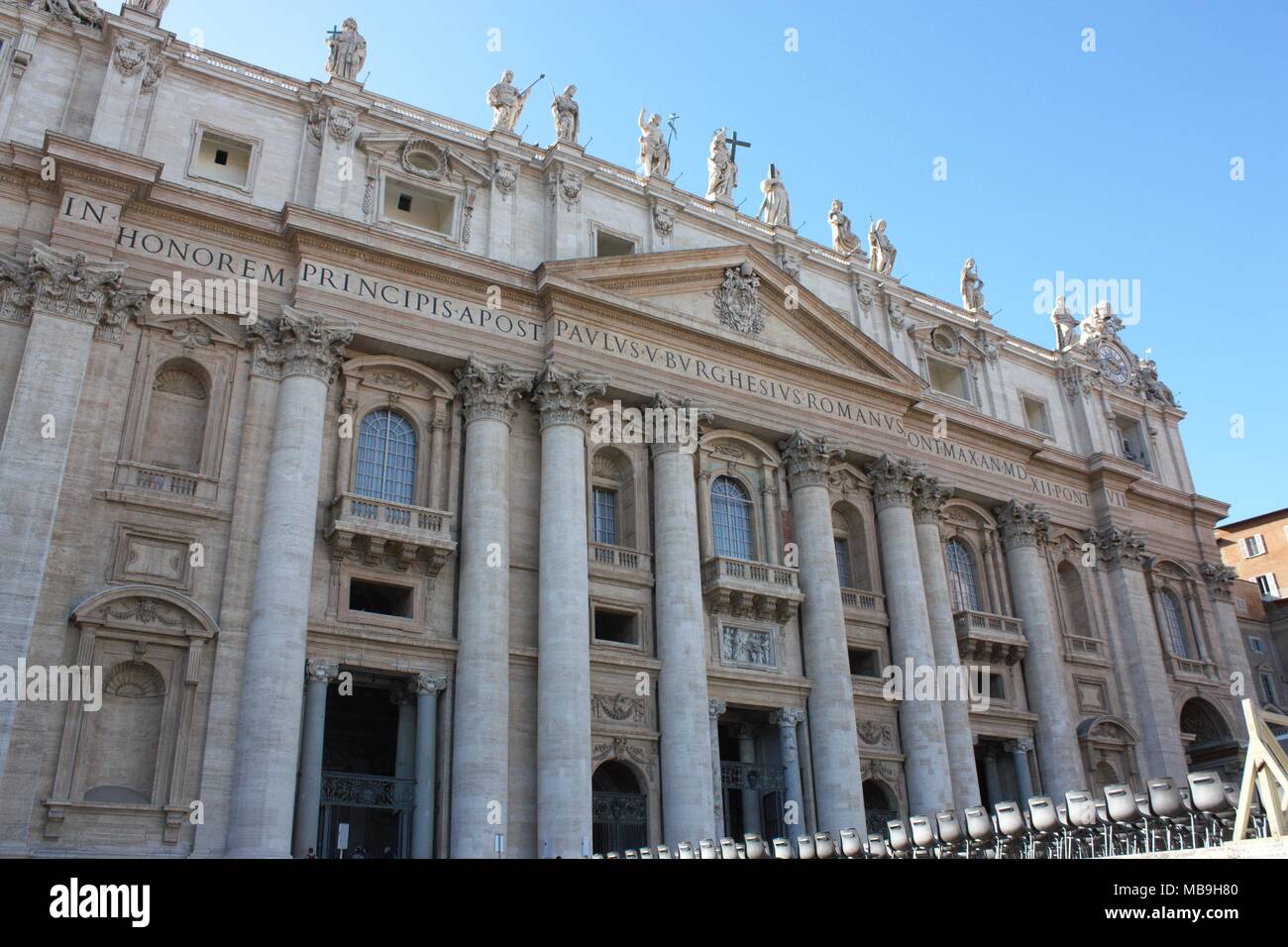 La Basílica Papal de San Pedro en el Vaticano Foto de stock