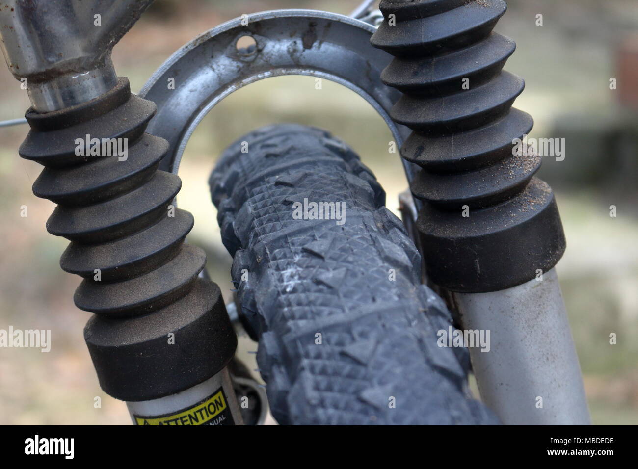 Bicycle suspension fotografías e imágenes de alta resolución - Alamy