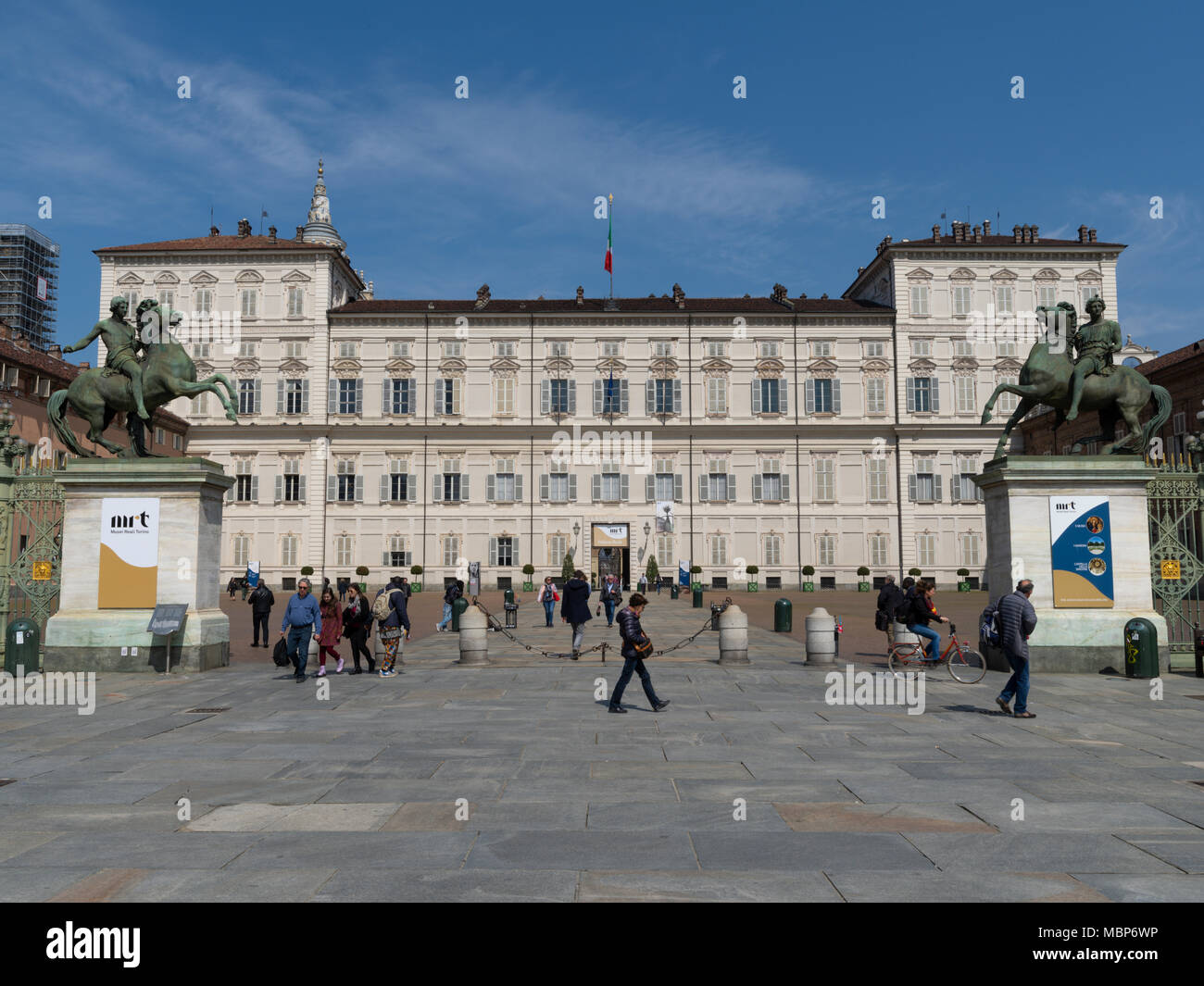 Un palacio histórico de la Casa de Saboya. Desde 1997 está inscrito en