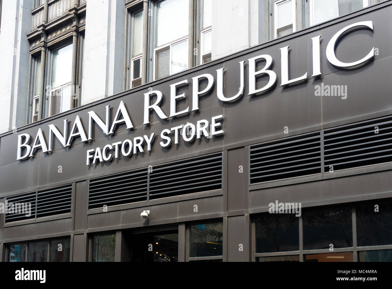Banana Republic Factory Store en Downtown Brooklyn Fotografía de stock -  Alamy
