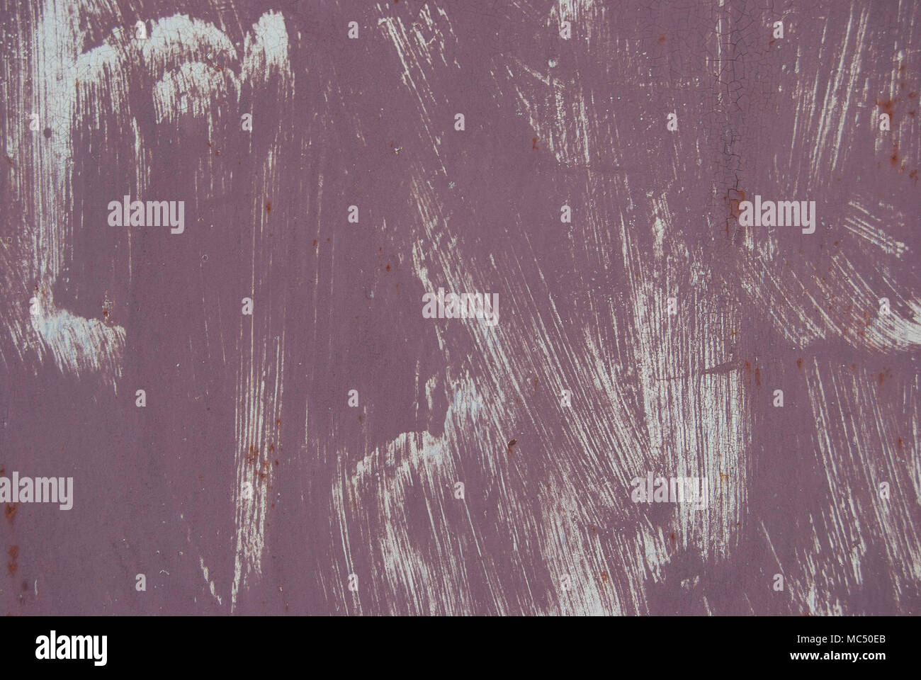 Pared mal pintada fotografías e imágenes de alta resolución - Alamy